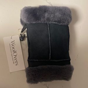 Sheepskin Fingerless Patch Mittens